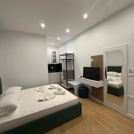 Almar Apartment